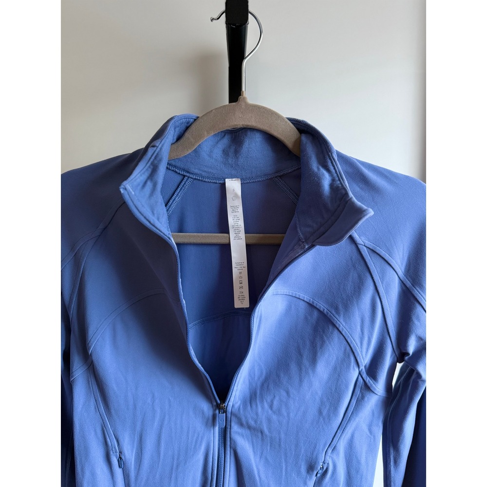 Lululemon Cropped Define Jacket *Nulu – Size 8 – Water Drop - Picture 6 of 7